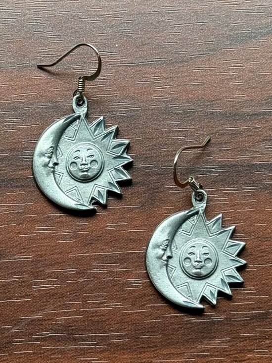 Vintage Jewelry - Vintage 90s Celestial Pewter Earrings